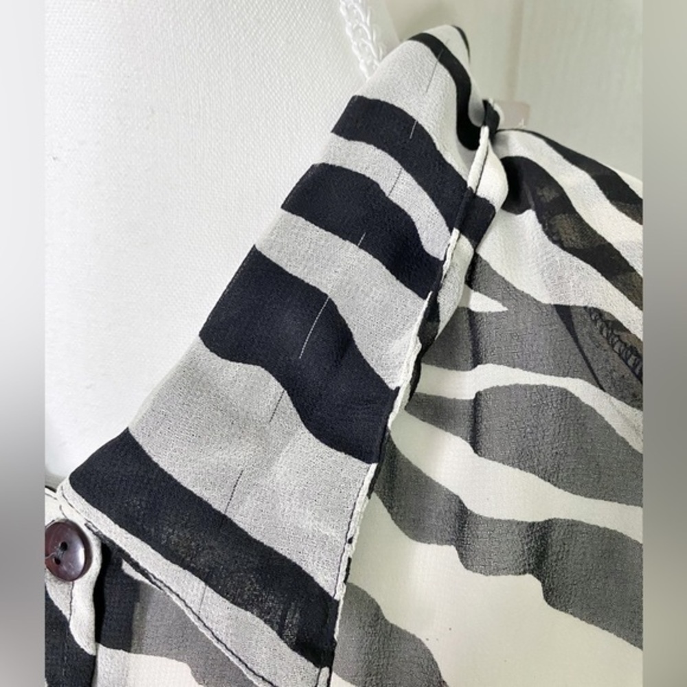 Kaktus Vintage Semi Sheer Zebra Print Button Down Long Sleeve Shirt - Picture 7 of 9
